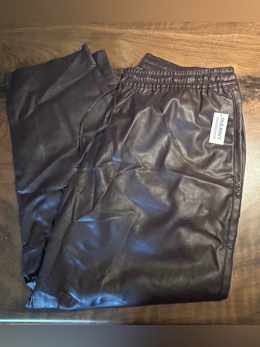 NWT Old Navy High-Waisted Billie Faux-Leather Burgundy Ankle Trouser